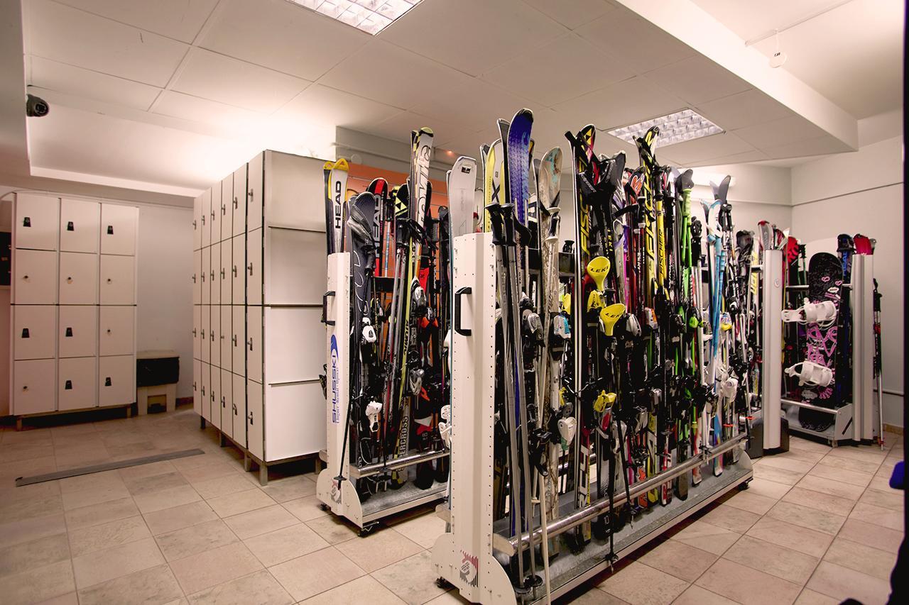 Ski Plaza Hotel & Wellness 卡尼略 外观 照片